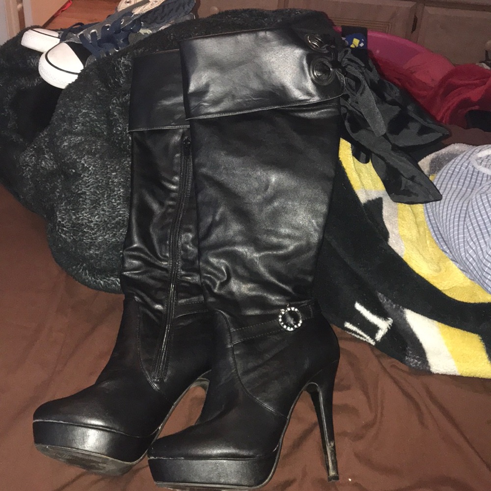 Knee high heel boots